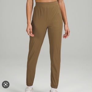 Lululemon High Rise Adapted State Joggers  4